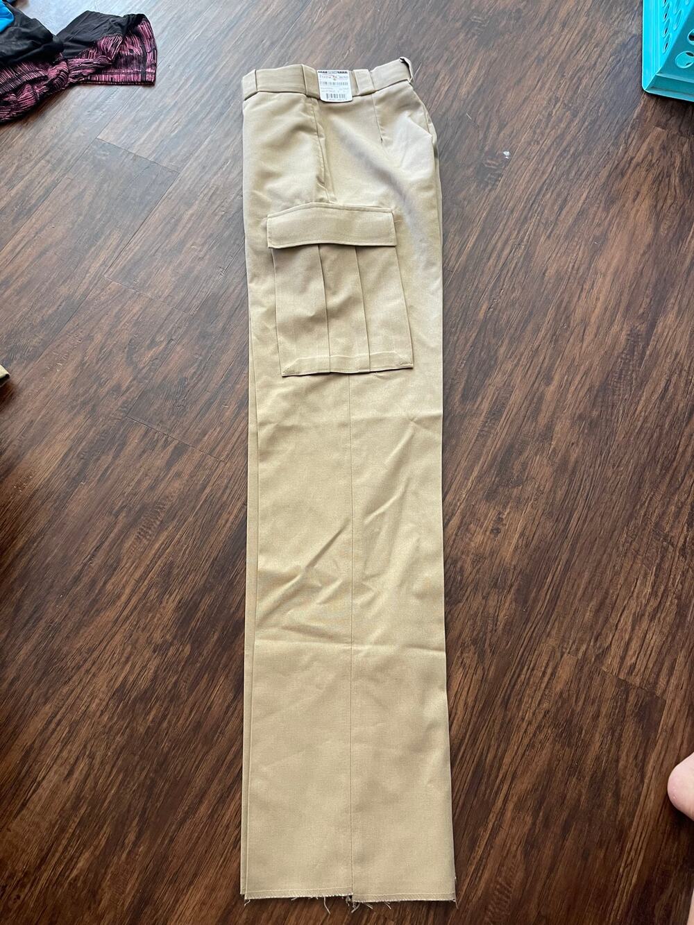 Flying Cross mens 27 regular khakis